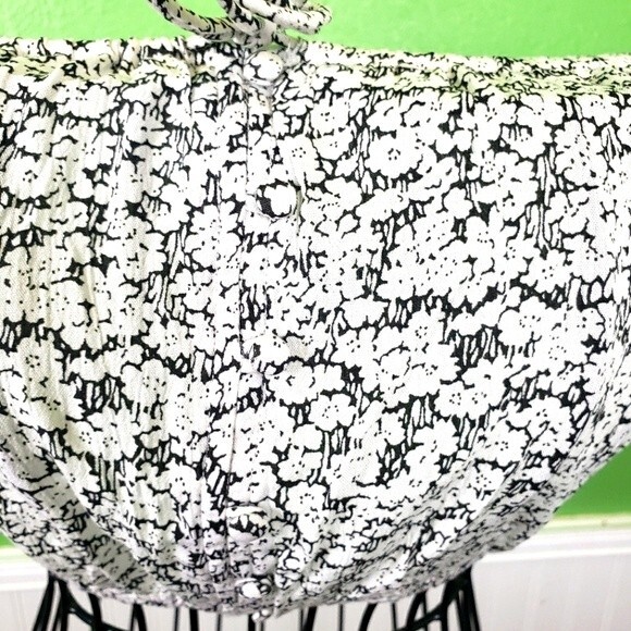 Volcom Skater Women's White Daisy Tube Crop Top Size XS - Picture 8 of 11